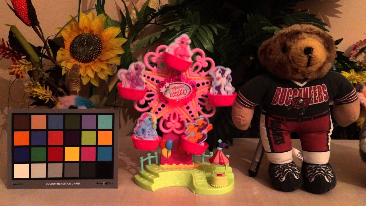 Apple iPhone 5s Indoor Sample Video