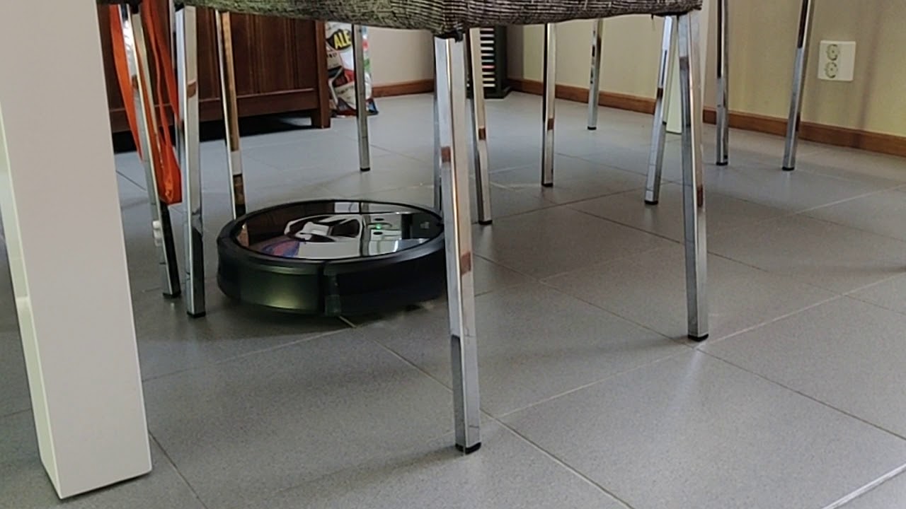 table roomba
