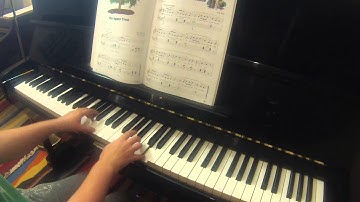 The Fly and the Bumblebee  |  Piano Town level 2 lessons