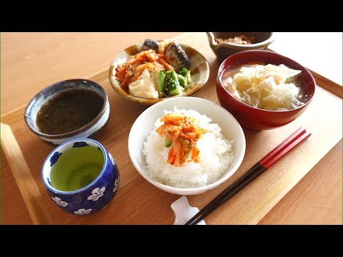 キムチ胡瓜とおぼろ昆布のお味噌汁 kimuch Miso soup