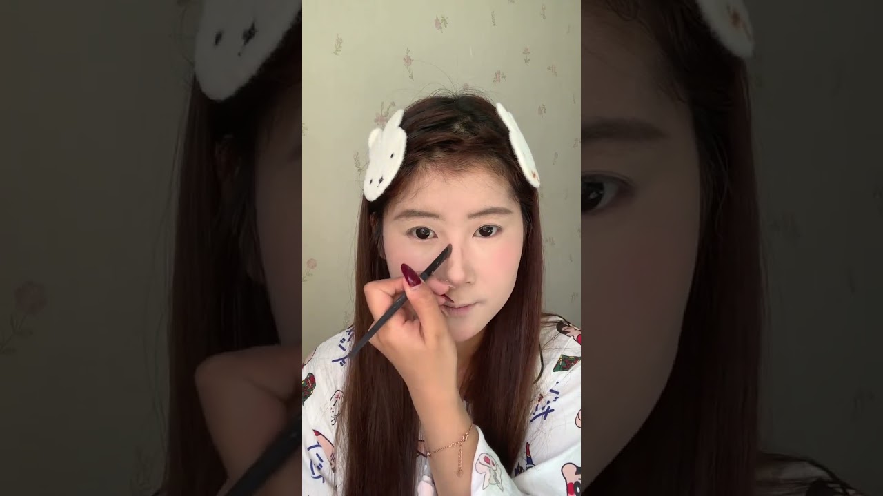 Full makeup practice Everyone comes to get this round and smooth makeup during the Spr