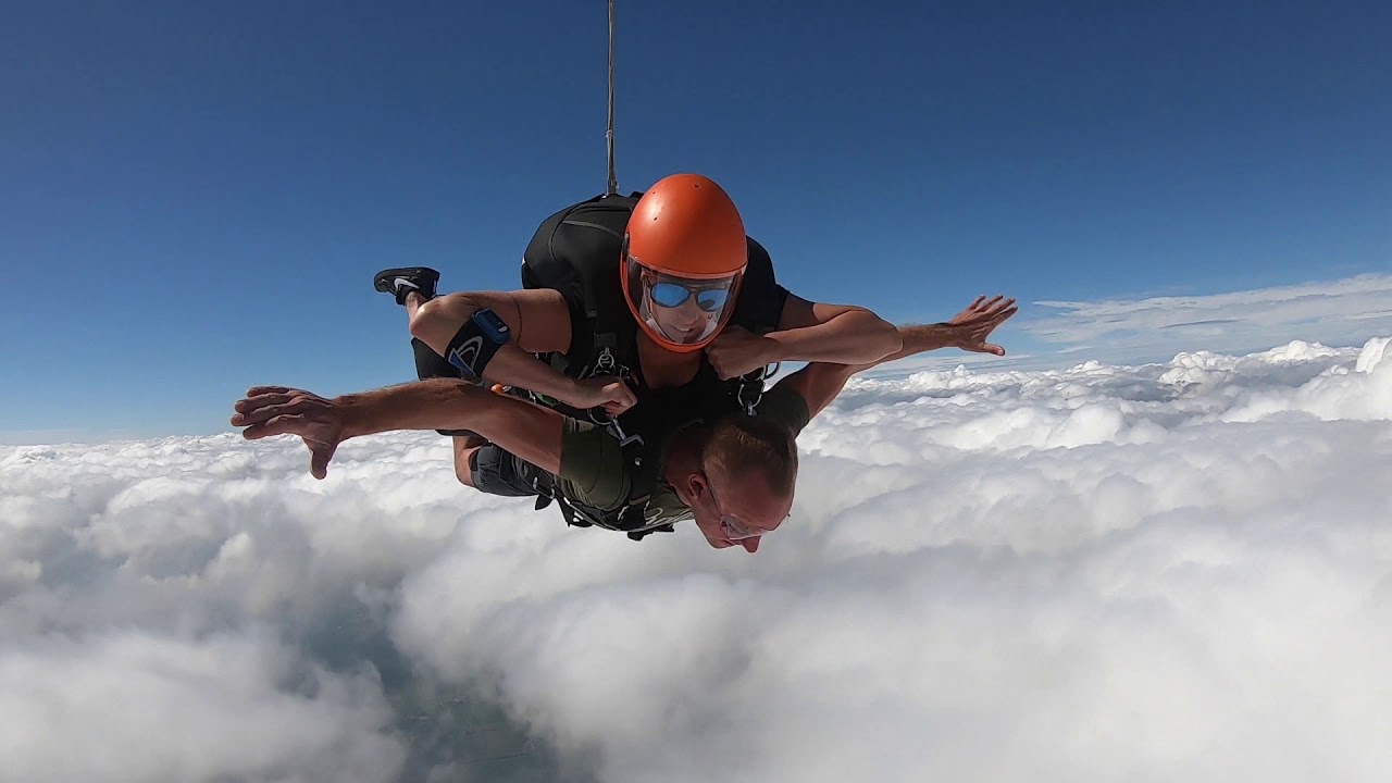 Job Parachute springen YouTube Job Parachute springen YouTube
