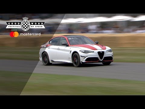 £90,000-alfa-romeo-racing-giulia-quadrifoglio-makes-debut-at-fos