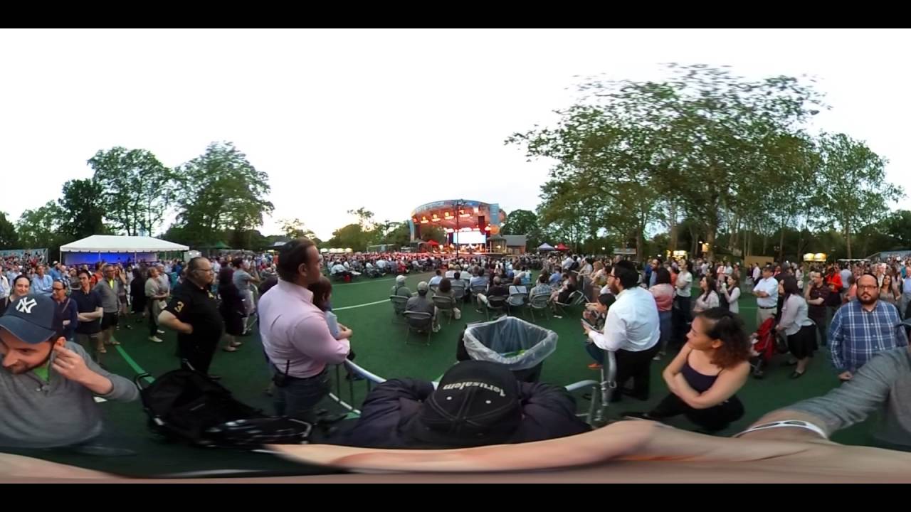 Lipa Schmeltzer Covers Billy Joel