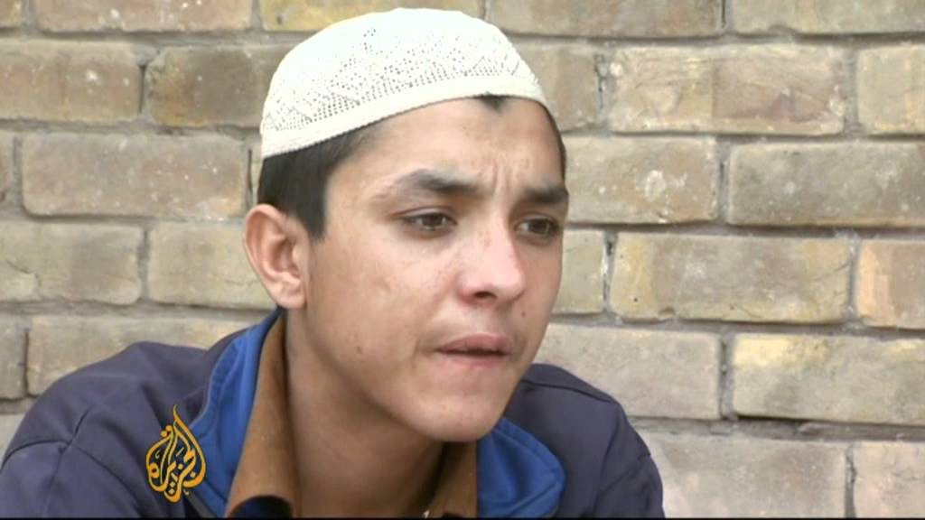 تزايد عدد الشباب الباكستاني المدمنين على المخدرات