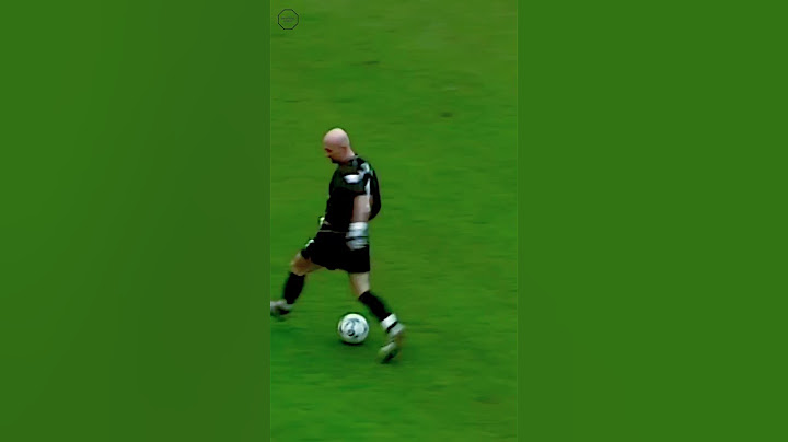 When Barthez bored as Goalkeeper 😮