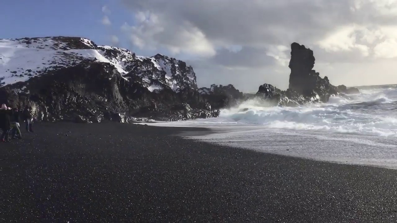Snæfellsnes peninsula. Djupalonssandur beach. Atlantic ocean beating the beach.Cliffs,stones sand, — Djúpalónssandur Beach — video poster