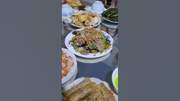 Mâm cơm tất niên ấm cúng của gia đình. #dalat