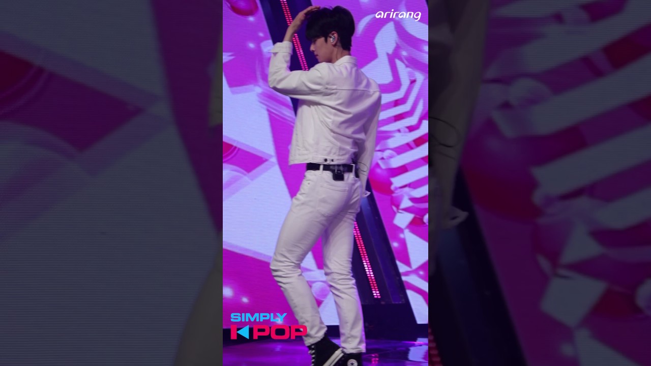 [Fancam/직캠] Cha Eunwoo(차은우)_ ASTRO(아스트로)_BABY _ Simply K-Pop _ 060917