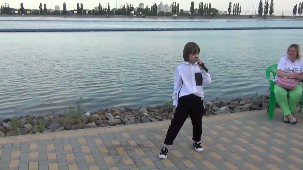 КАШТАНОВ СЕМЁН.ТОПОЛИНЫЙ ПУХ.