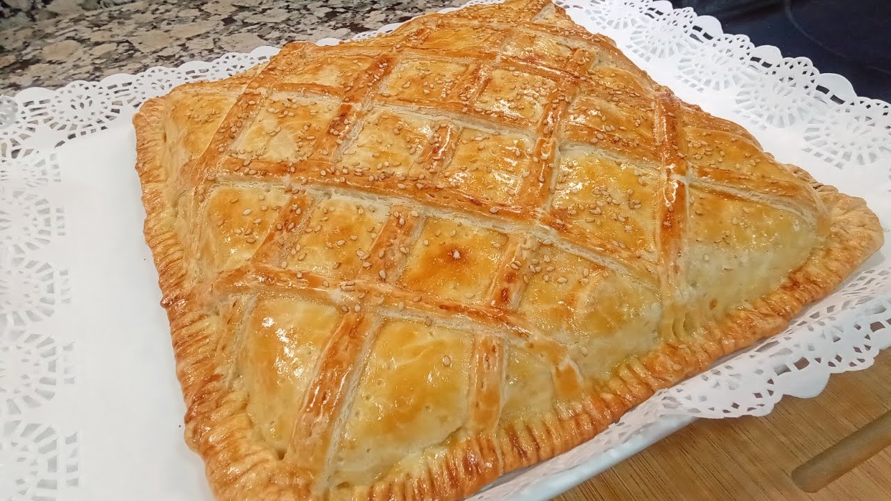 Una deliciosa EMPANADA DE POLLO que no puede faltar en mi casa en estas fiestas 