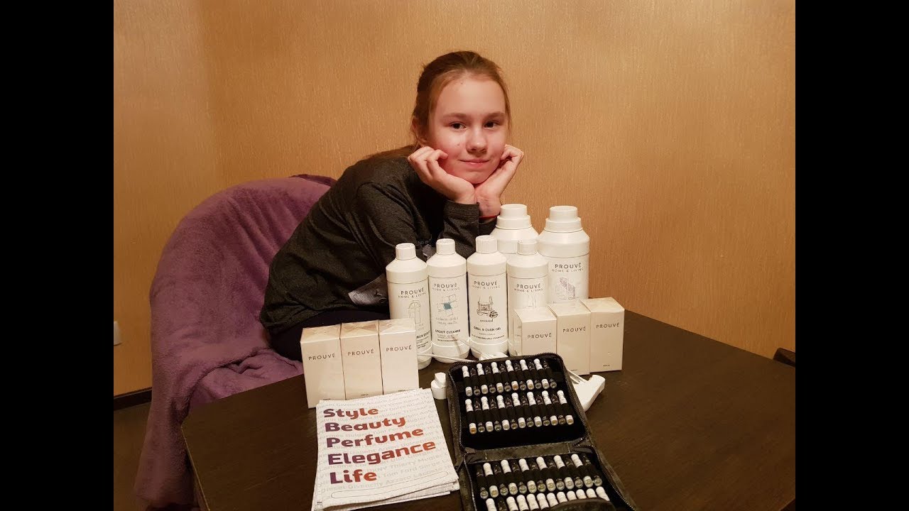 Открываю с Мамой посылку от компании Prouve