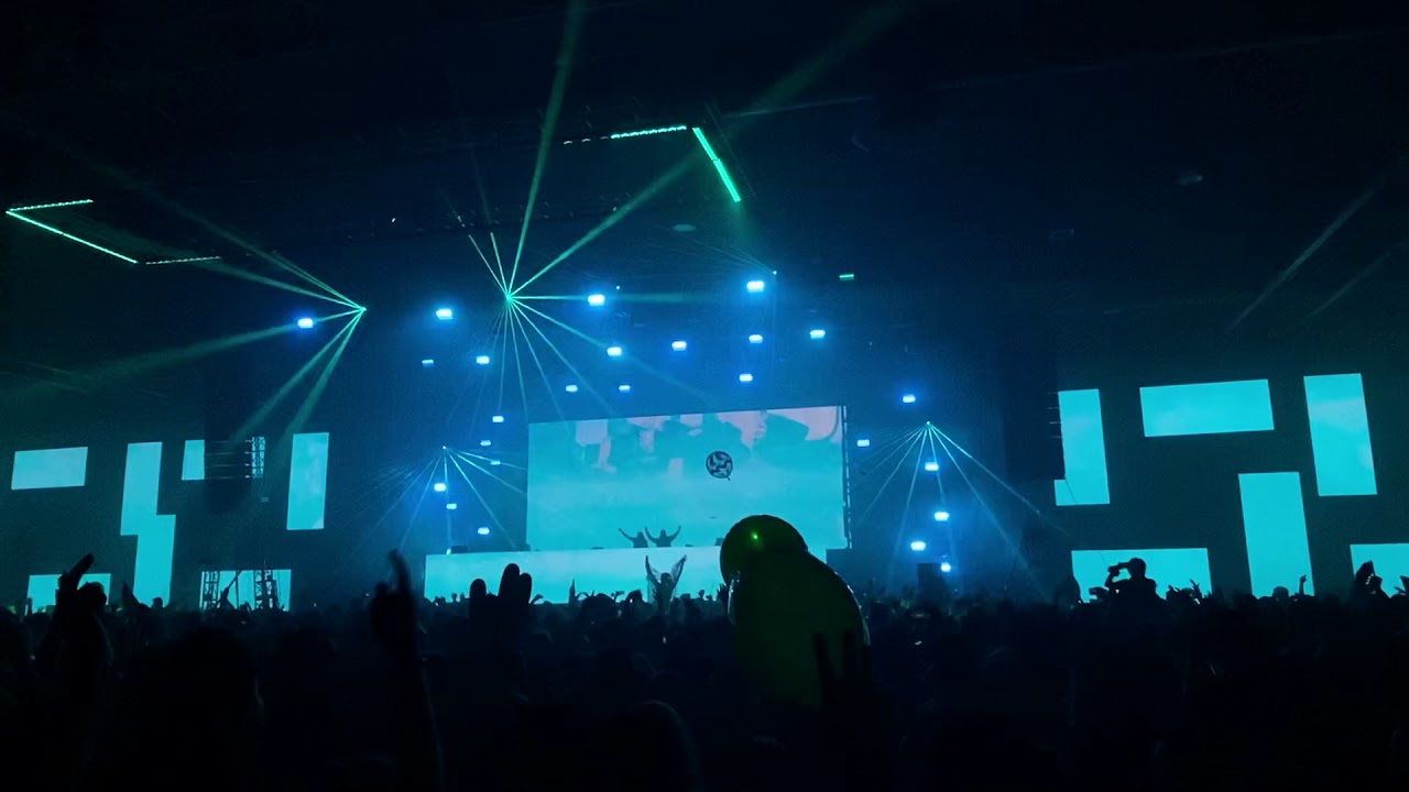 Stars Tonight + Eyes on Fire - Zeds Dead @ Hijinx Fest 12/27/19