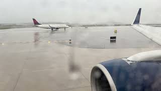 POWERFUL Thunderstorm Departure - Delta Airlines - Boeing 757-351 - Pushback, Taxi and Takeoff - DTW
