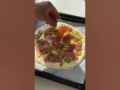 Пицца за 5 минут🍕 сметана 4 ст.л* майонез 4 ст.л* яйцо 1 шт* мука 9 ст ...