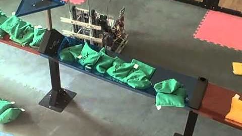 VEX Sack Attack - Vertical Lift - 5757G cycle 1 - 1.mp4