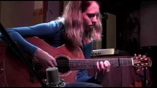 Macyn Taylor on Petros Florentine Fingerstyle Guitar, playing "Turning" by Alex DeGrassi chords