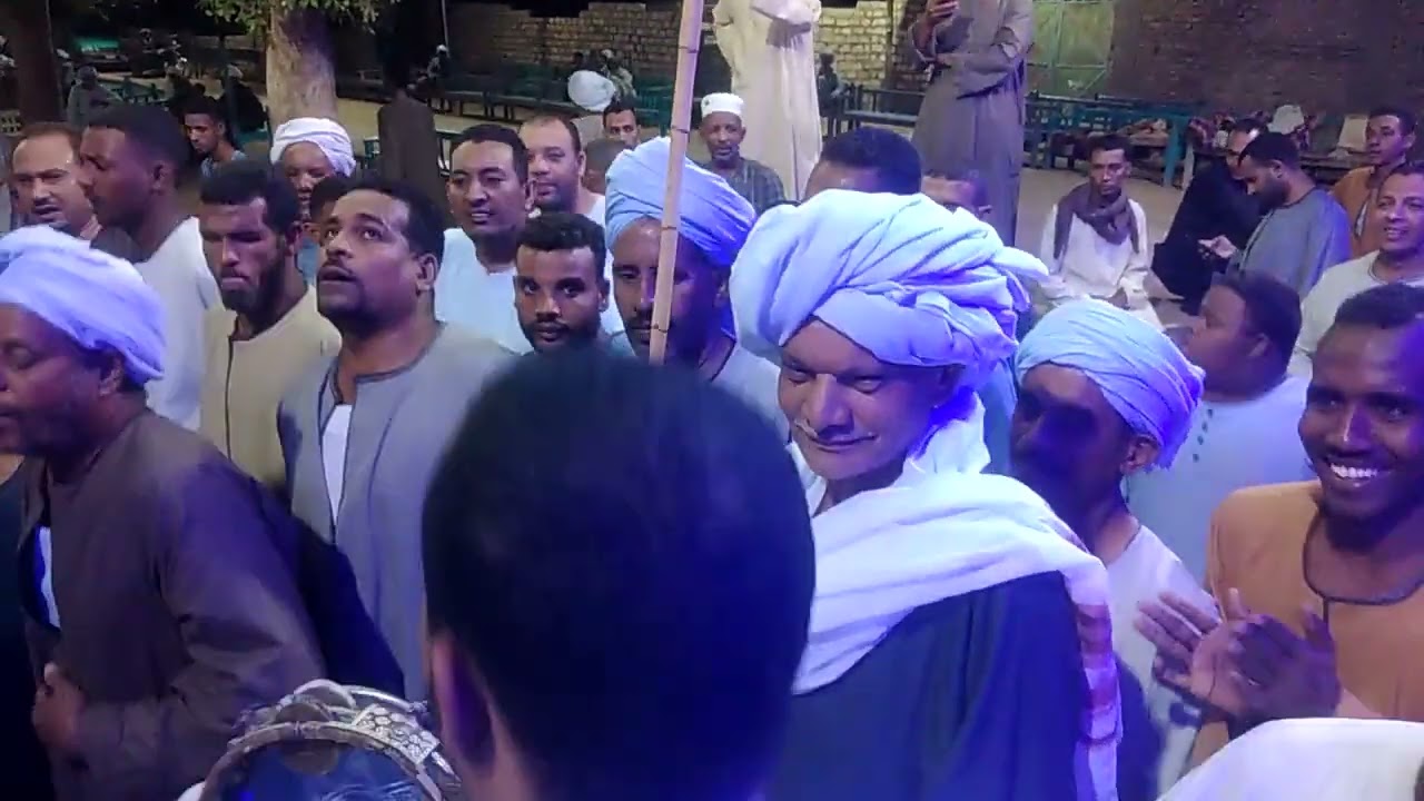 شاهد الشريف محمود بدوي ابو معوض ف الحضره من ليلة الشريف موسى ابومعوض المنشيه بحري بمديح الشيخ شاذلي