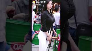 duniya ki sabse khubsurat ladki #shorts #viralvideo #shortsfeed #trending #youtubeshorts