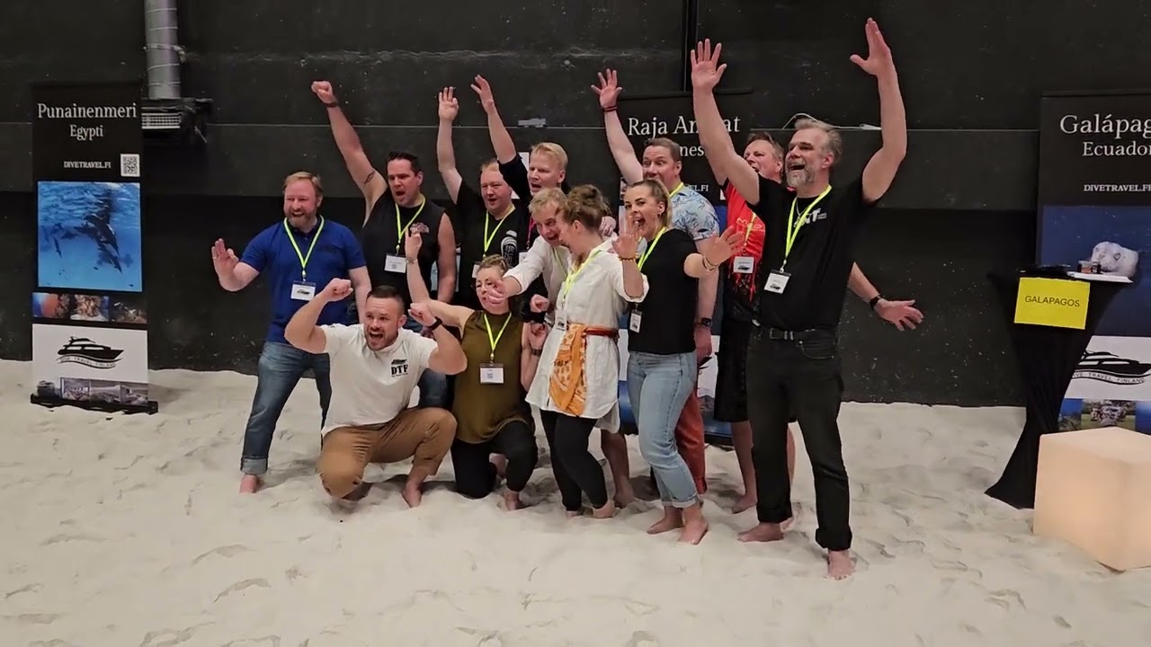 Dive Travel Finlandin matkanjohtajat DIVE TRAVEL on the BEACH -tapahtumassa 20.1.2024