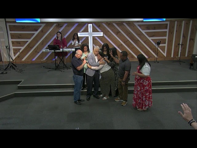 Adoración y predicación en vivo