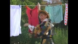 Kidsongs - Billy's Mother, Mrs  Daffodilly, and her Crazy Animal Friends