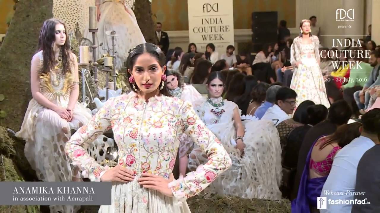 Anamika Khanna | India Couture Week 2016