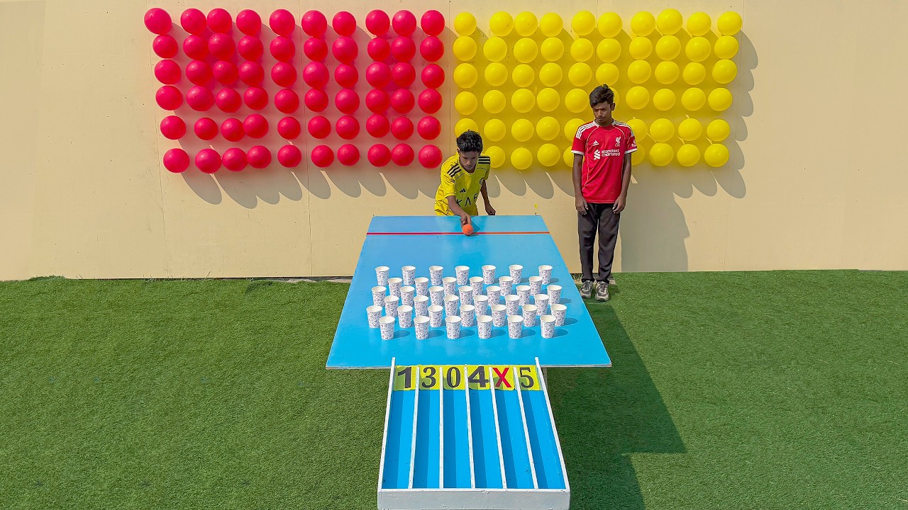 Who is lucky enough to win ball rolling challenge ? reach 60 score first !