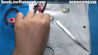 Powerbeats3 blinking white light fix 