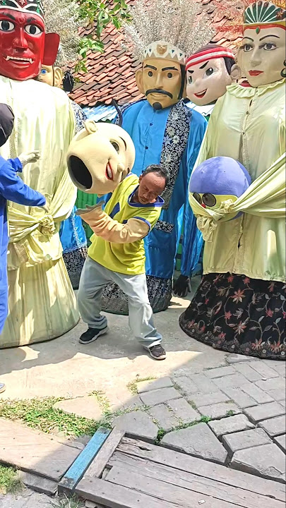 Upin Nakal #badut #lucu #youtubeshorts #shorts #ayodance