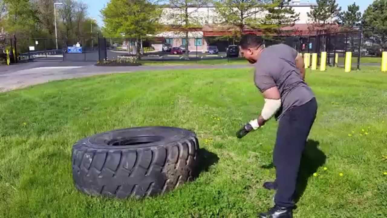 Tire Sledge Hammer Workout - YouTube