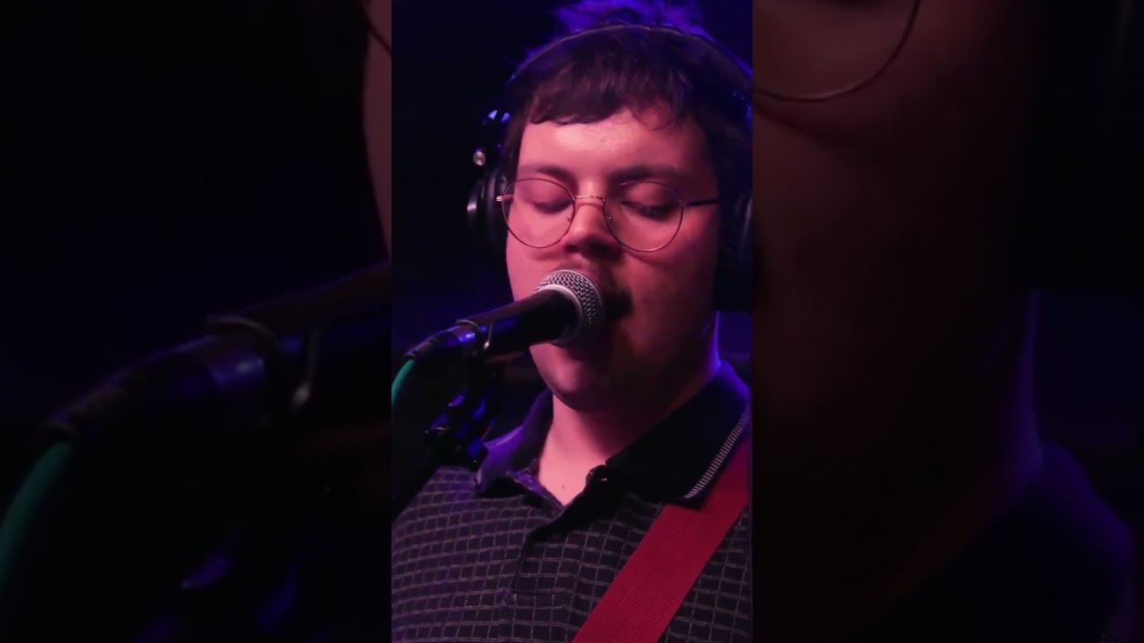 YouTubeでBleary Eyed | Audiotree Live Session - out NOW!を視聴 YouTubeでBleary Eyed | Audiotree Live Session - out NOW!を視聴