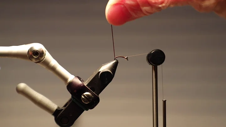 Tying David Knapp's Microtubing Midge