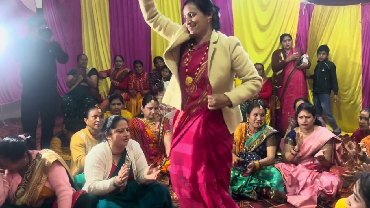 उत्तराखंड कुमाऊनी महिला संगीत