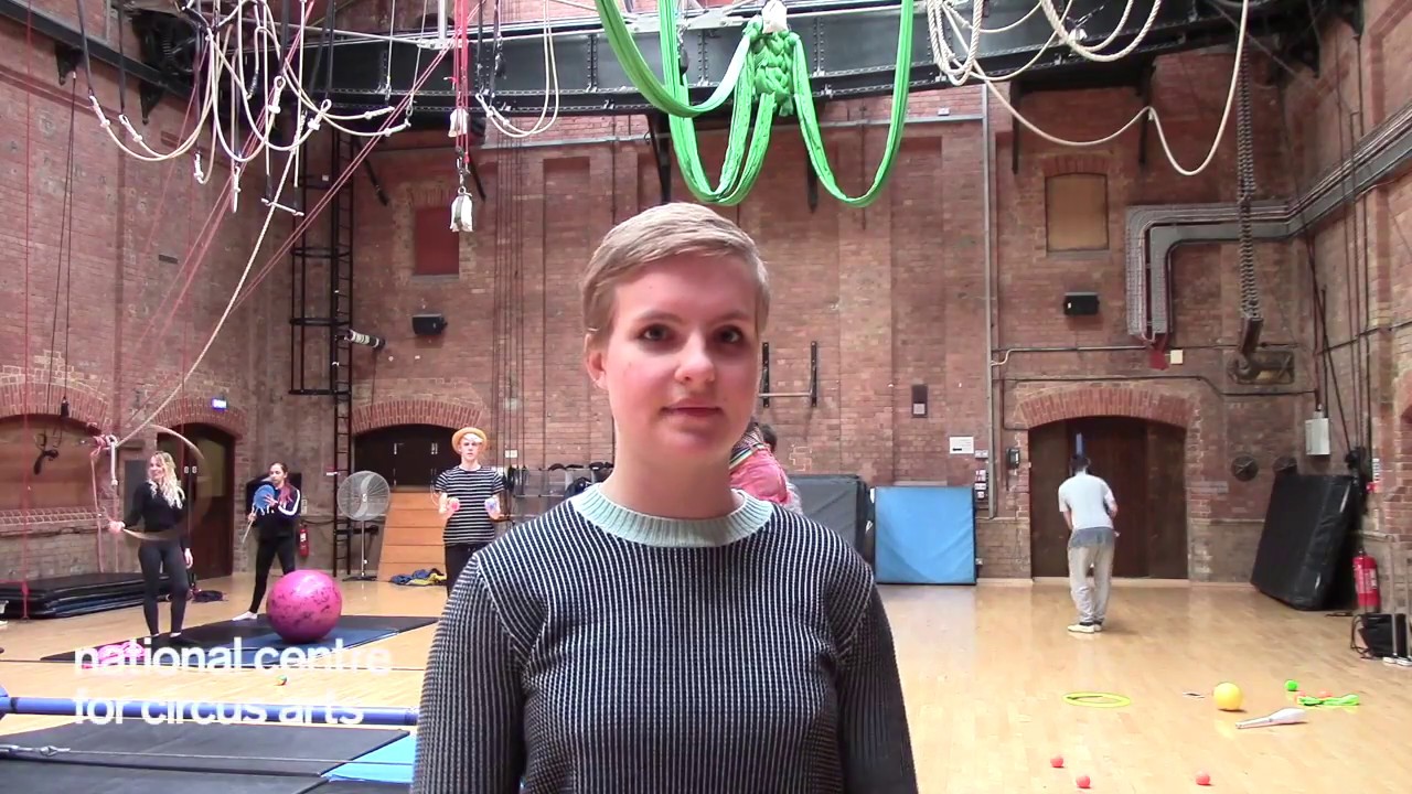 Circus BTEC FAQs - How many hours will I be studying on the BTEC?