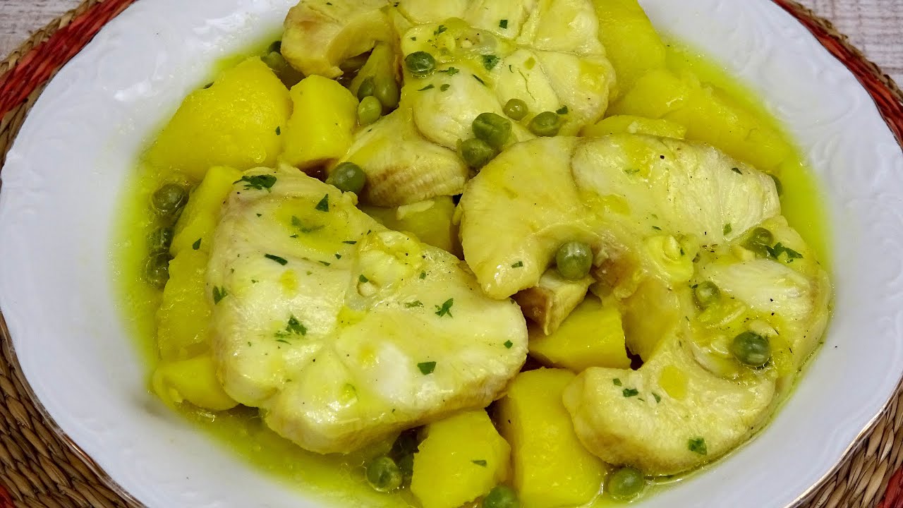 CAZÓN EN AMARILLO, Con Papas, Receta Tradicional Chiclanera🤩DOGFISH IN YELLOW