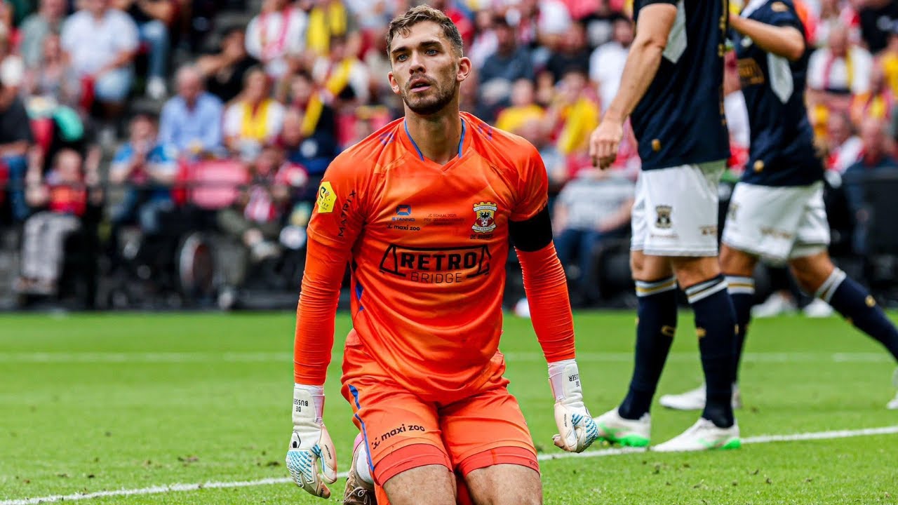 Jari De Busser. Fantastic & Unbelievable Saves