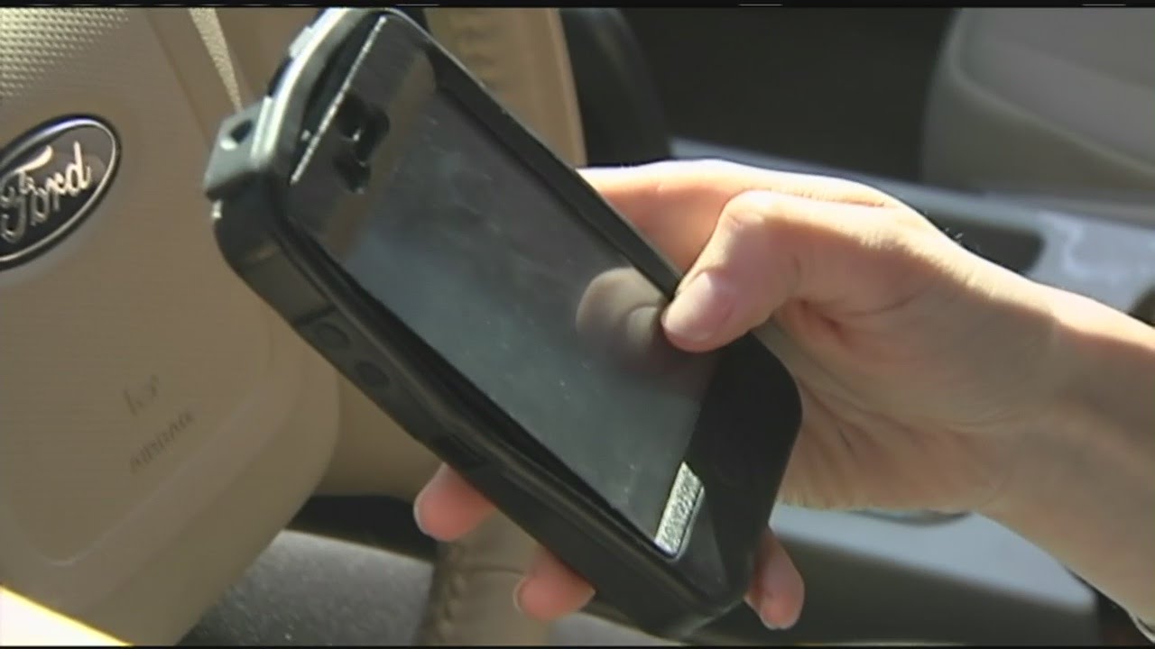 CT police crackdown on use of cell phones while driving - YouTube