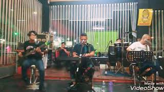 JAMAL ABDILLAH - GADIS MELAYU ( COVER ) DE PATROS AKUSTIK