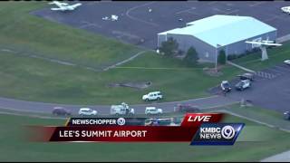 Small plane crash in Lee's Summit kills 2 - YouTube