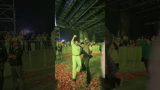 When Ur Friend Group Has The Same Mad Energy