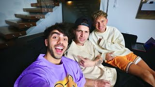 Thumbnail for UN DIA CON FEDE E IAN