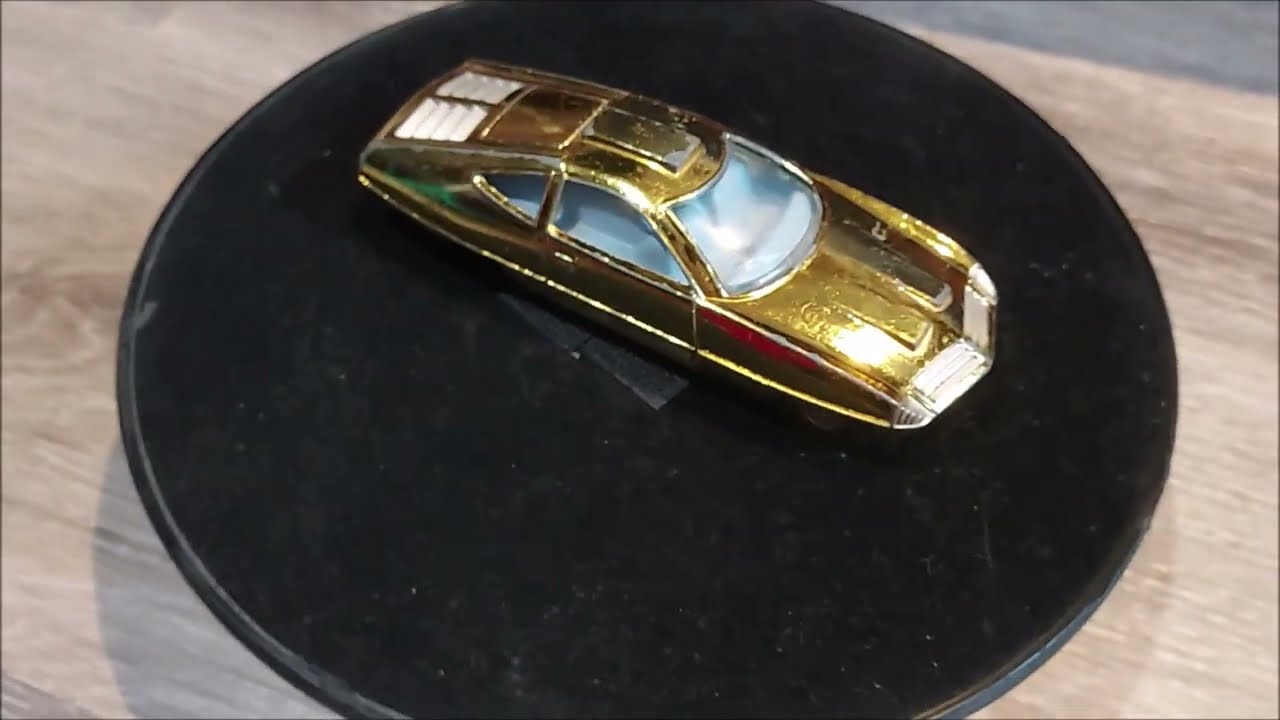 SHADO and Tell - Dinky Toys UFO Ed Straker's Car