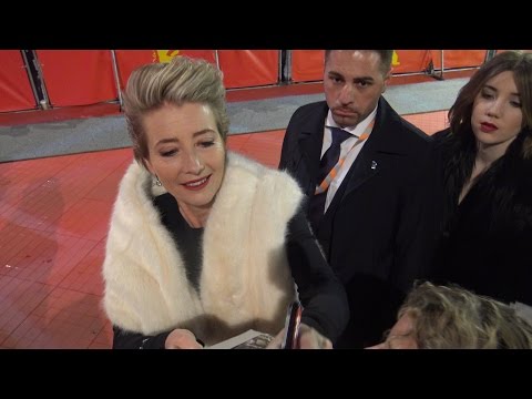 Video: Emma Stone gjorde et stilig sprut på Berlinale