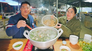 SAPA TV | ĂN LẨU DÊ HẦM ĐƯƠNG QUY TẠI CHỢ PHIÊN CỐC LY & THAM GIA TRÒ ĐOÁN CÂN DÊ CỰC KỲ KỊCH TÍNH