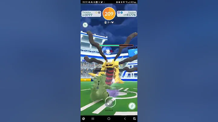 Taking on Giratina Origin Form in Pokemon Go with 3 Trainers