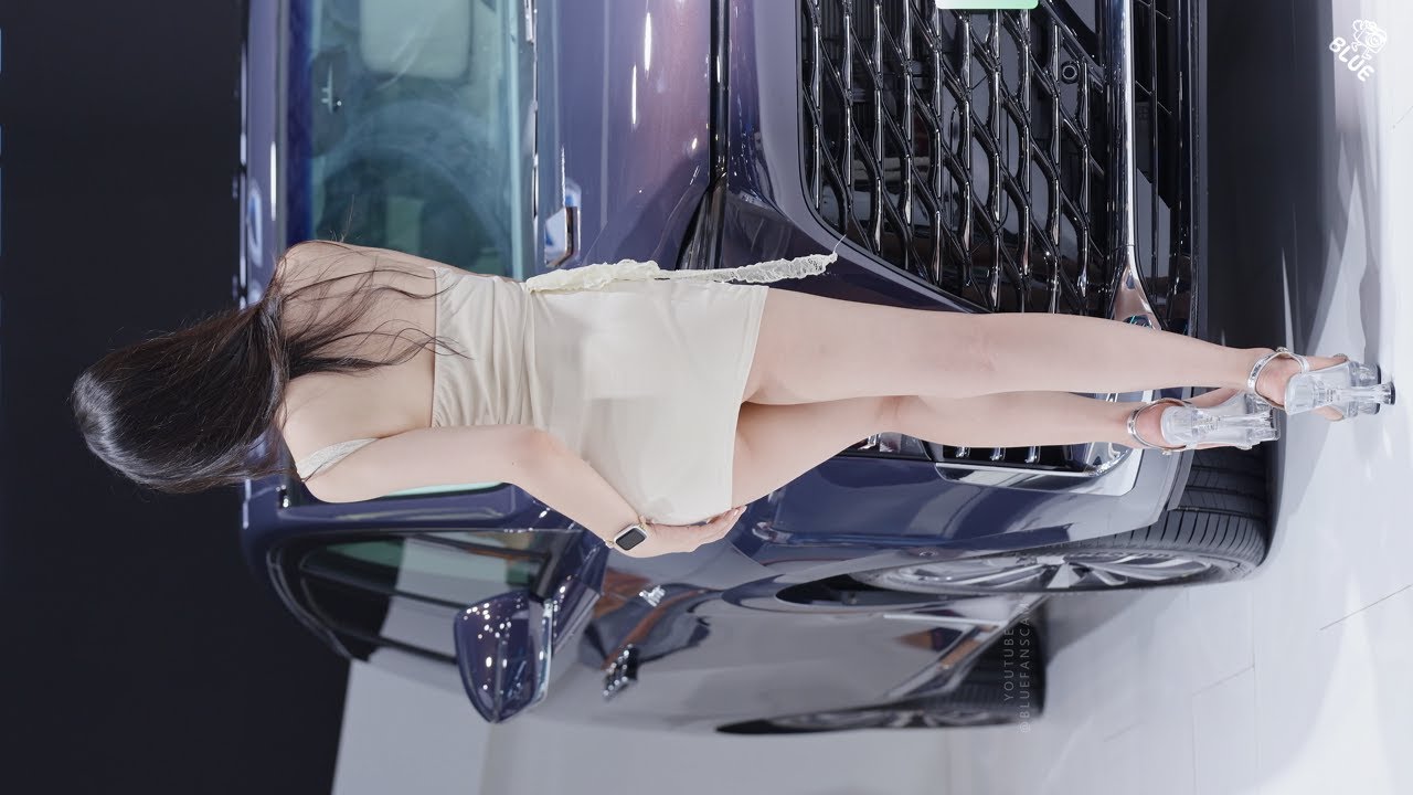 4K 2025東莞秋季車展 Racing Model 레이싱모델 #斤斤 Sexy Chinese Model 미니스커트 Showgirl  レースクイーン Fancam 06
