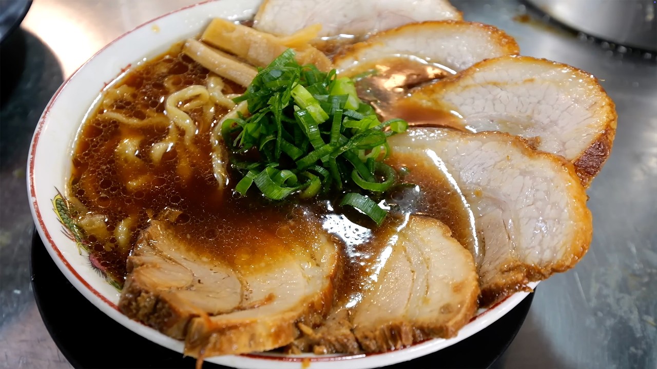 The Owner Runs 12 Tables by Himself! A look at a Ramen Shop that