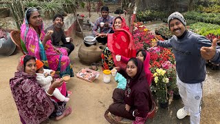 কুয়াশা ভেজা সকালে আগুনের পাশে বসে চা খাওয়ার মজাটাই আলাদা ||