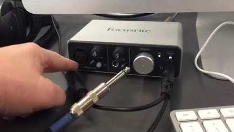 Using a Guitar or Mic with the Focusrite iTrack Solo